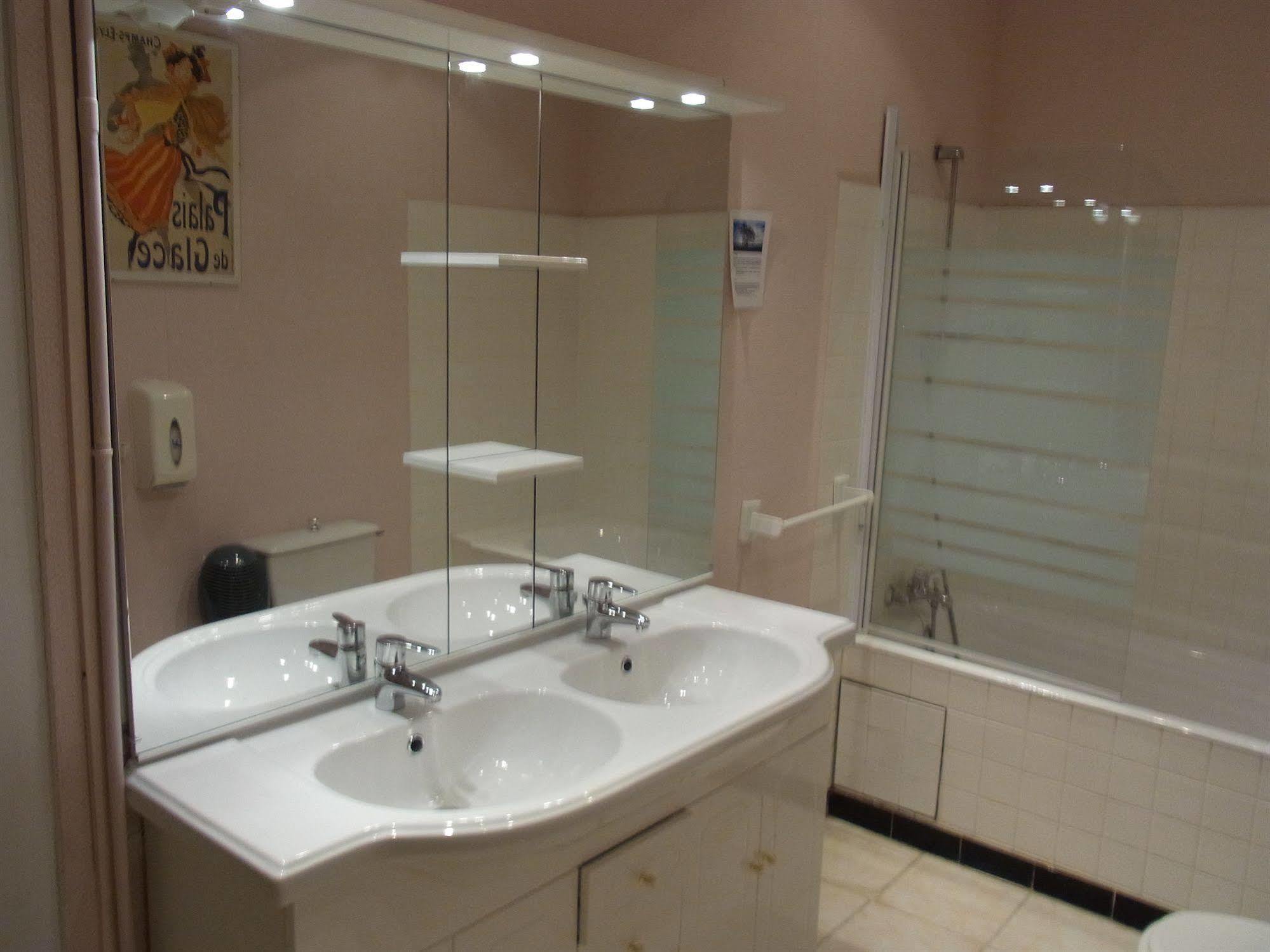 Constantin Hotel