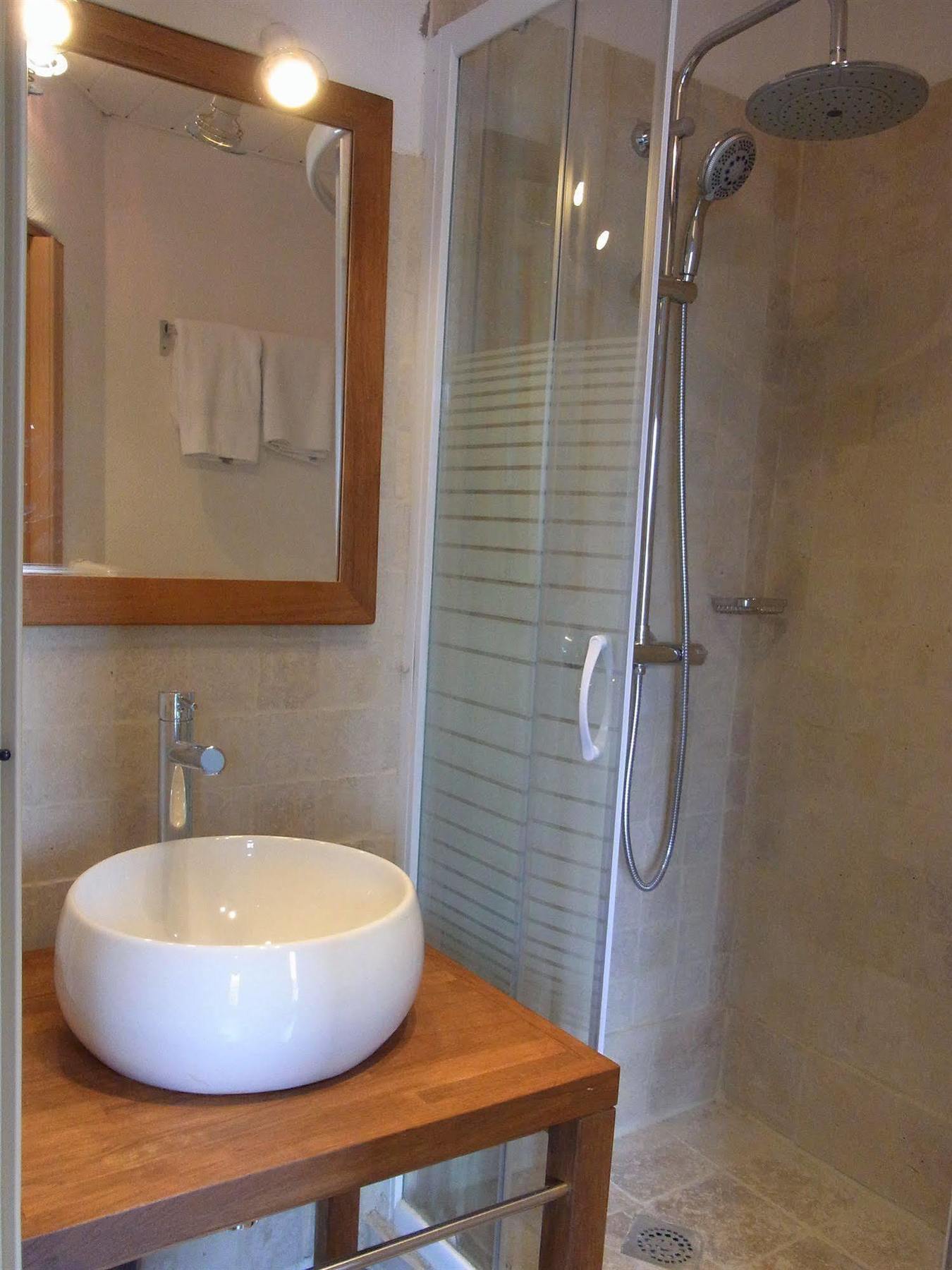 Hotel Constantin 2*